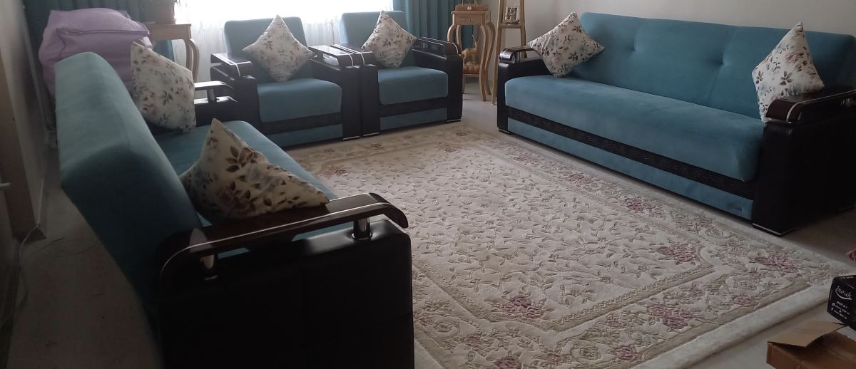 İstikbal marka. Bazalı ve yataklı . yırtığı vs. Olmayan temiz kullanılmış oturma grubu.