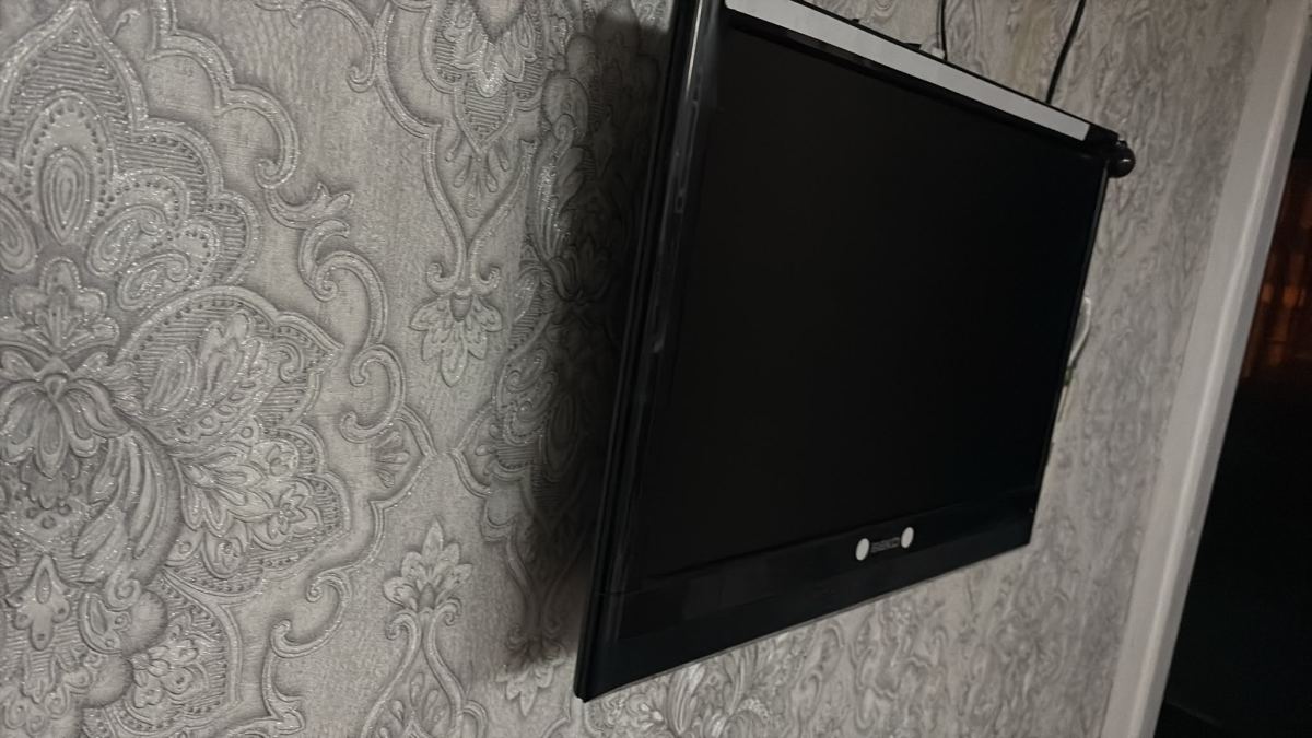 37 Ekran LCD TV Uydu Alıcılı İyi Durumda