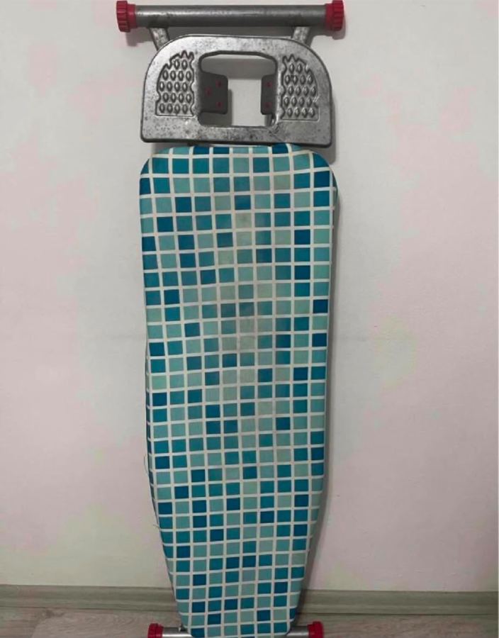 Ütü Masası ve Banyo Paspası İkili Temiz